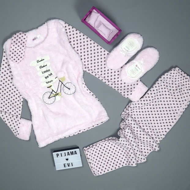 Toz Pembe Bisiklet Desenli Kadın Peluş Pijama Takımı - 1