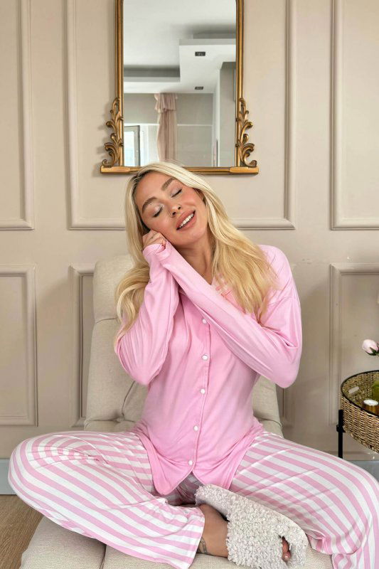 Toz Pembe Çizgi Desenli Bambu Önden Düğmeli Uzun Kol Kadın Pijama Takımı - Pijamaevi (2)