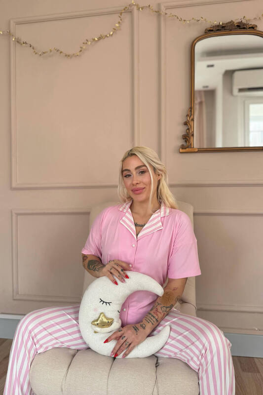 Toz Pembe Line Desenli Bambu Önden Düğmeli Kısa Kol Pijama Takımı - Pijamaevi (3)