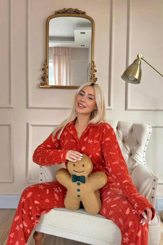 Turunç Tane Desenli Önden Düğmeli Peluş Polar Pijama Takımı - Pijamaevi (1)