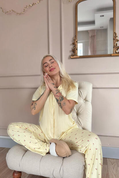 Vanilya Cherry Blossom Desenli Önden Düğmeli Marlenka Pijama Takımı - 2