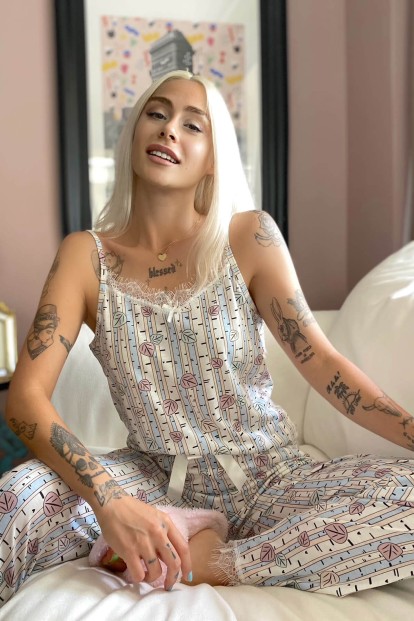 Yaprak Dantelli İp Askılı Örme Kadın Pijama Takımı - 1
