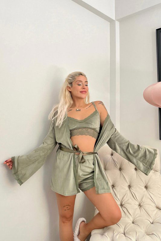 Yeşil Bralet Exclusive Kadife Sabahlıklı Kadın Pijama Takımı  - Pijamaevi (1)
