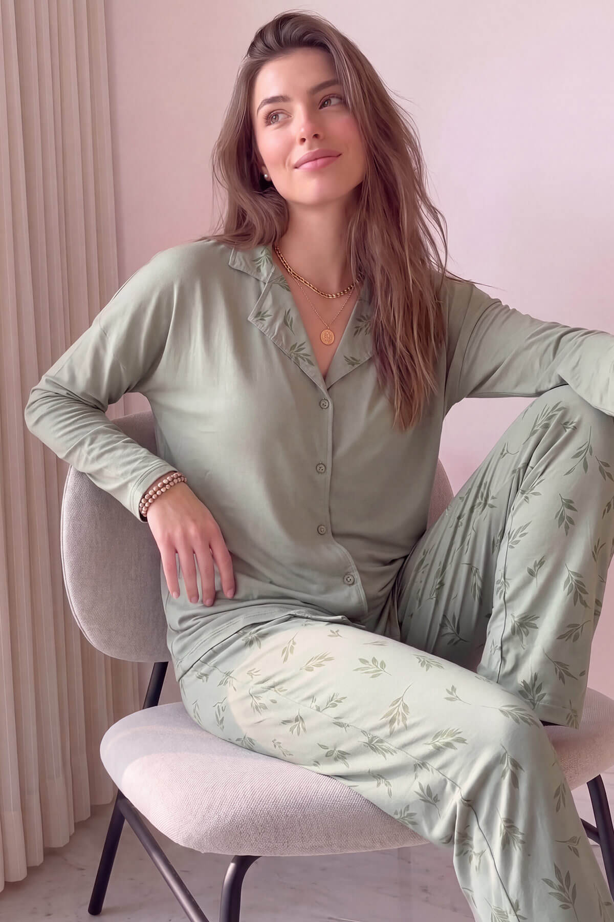 Yeşil Çiçek Desenli Bambu Önden Düğmeli Uzun Kol Kadın Pijama Takımı - Pijamaevi