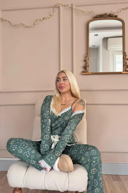 Yeşil Çizgi Çiçek Desenli Sabahlıklı Pegasus Pijama Takımı - Pijamaevi (1)