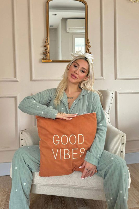 Yeşil Eclipse Desenli Önden Düğmeli Peluş Polar Pijama Takımı - Pijamaevi (3)