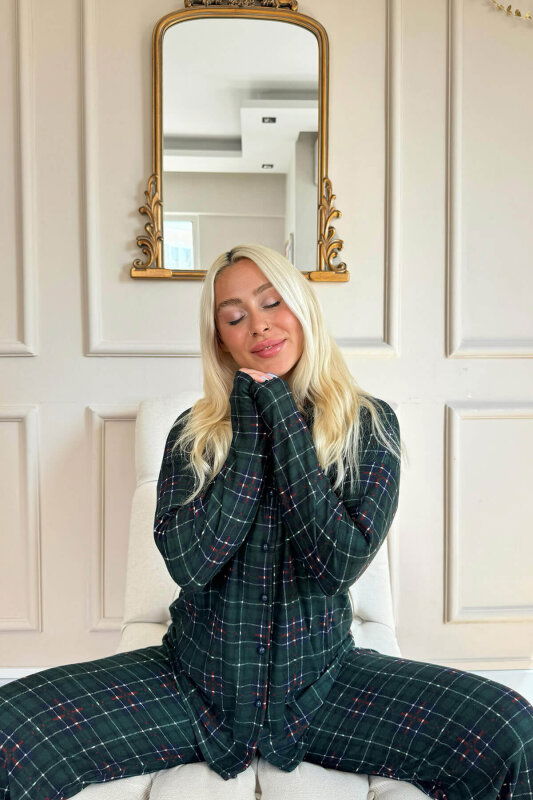 Yeşil Ekose Baskılı Önden Düğmeli Uzun Kollu Kadife Pijama Takımı - Pijamaevi (3)