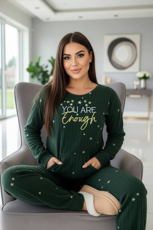 Yeşil Enough Desenli Kanguru Cepli Peluş Polar Pijama Takımı - Pijamaevi (1)