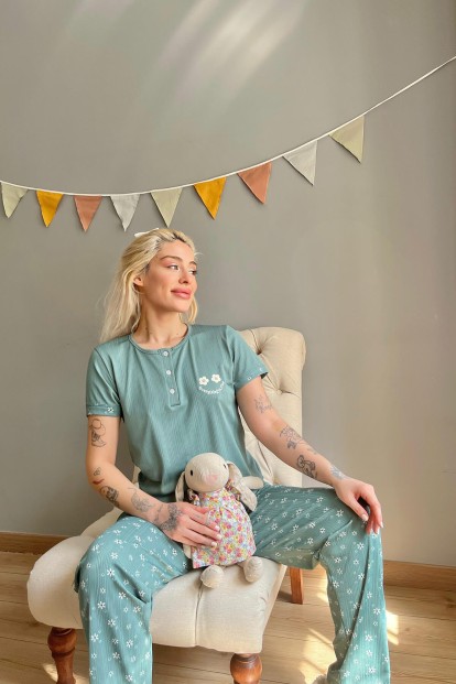 Yeşil Fine Nakışlı Kısa Kollu Örme Kadın Pijama Takımı - 2