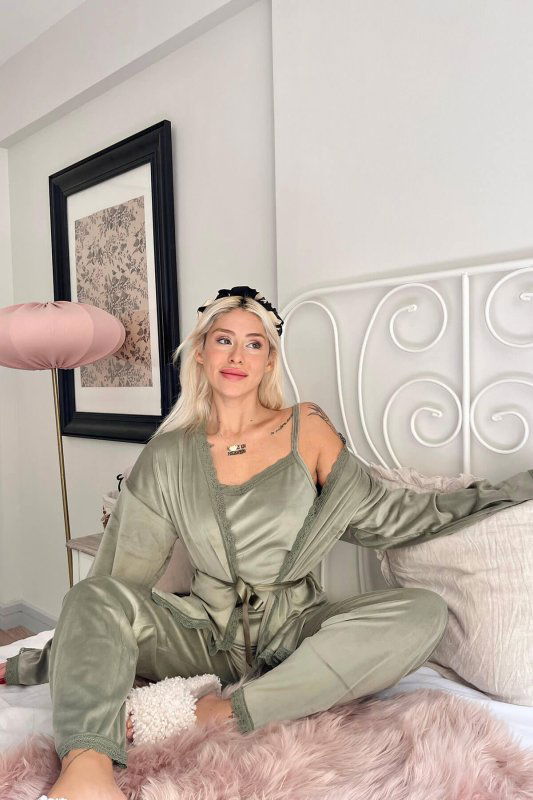 Yeşil Gage Exclusive Kadife Sabahlıklı Kadın Pijama Takımı  - Pijamaevi (1)