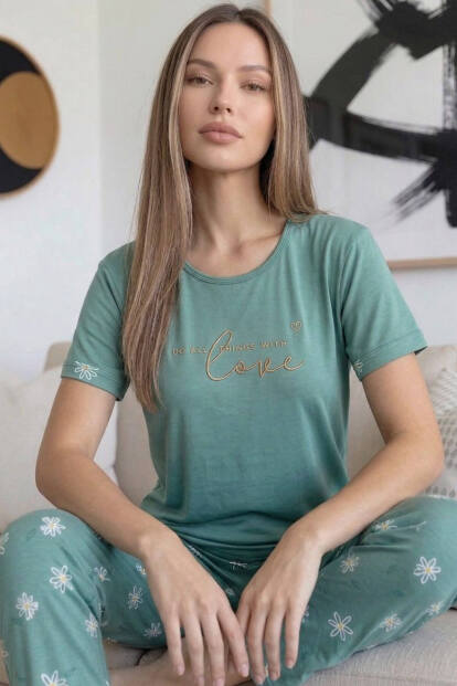 Yeşil Love Desenli Bambu Kısa Kol Kadın Pijama Takımı 