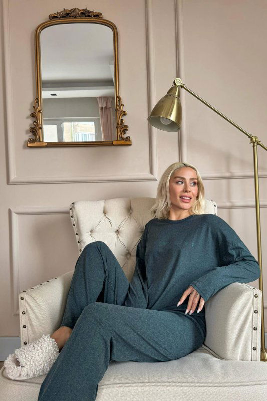 Yeşil Minimalist Baskılı Bambu Uzun Kol Kadın Pijama Takımı - Pijamaevi (1)
