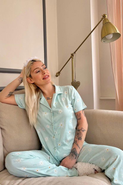 Yeşil Papatya Desenli Örme Önden Düğmeli Kısa Kol Kadın Pijama - 2