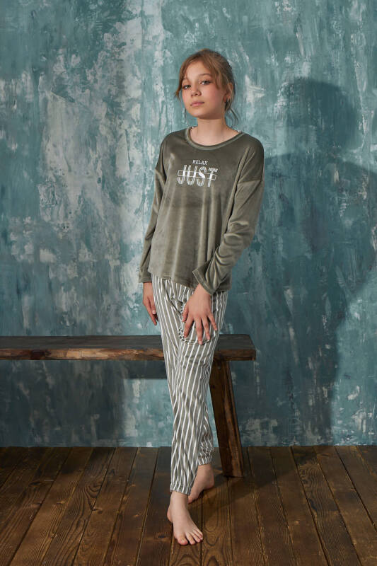 Yeşil Relax Desenli Exclusive Kadife Kız Çocuk Pijama Takımı  - Pijamaevi (2)