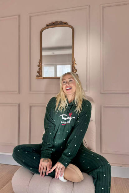 Yeşil Teaching Desenli Kapşonlu Peluş Polar Pijama Takımı - 4