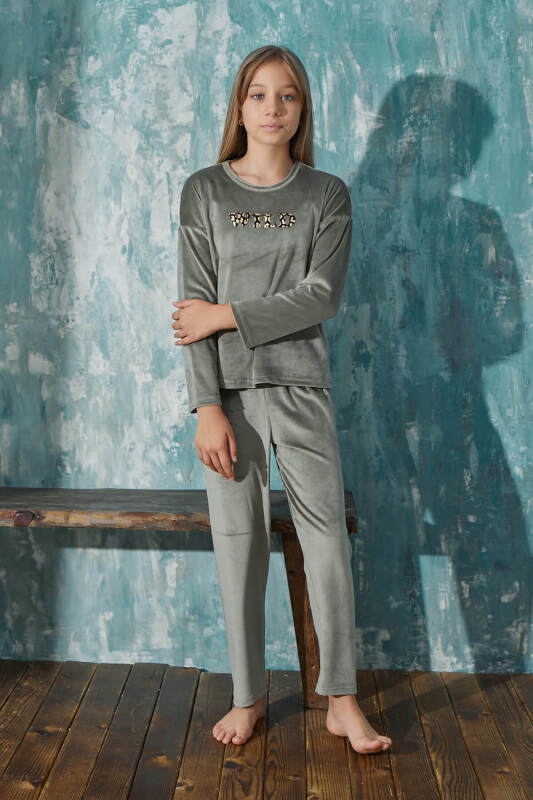 Yeşil Wild Desenli Exclusive Kadife Kız Çocuk Pijama Takımı  - Pijamaevi (1)