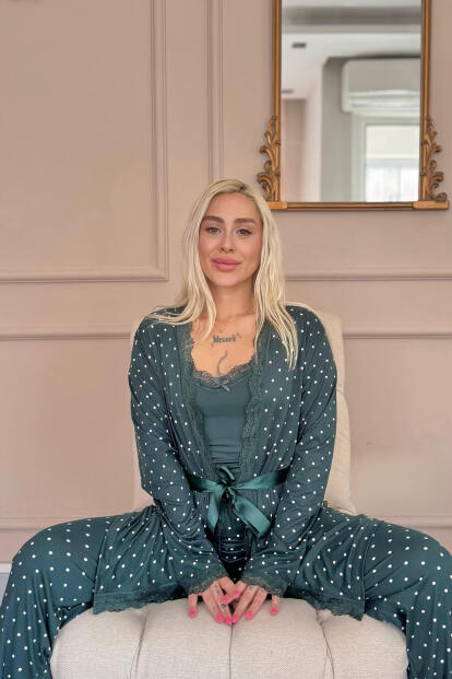 Zümrüt Mini Puan Desenli Bambu Sabahlıklı Kadın Pijama Takımı - 4